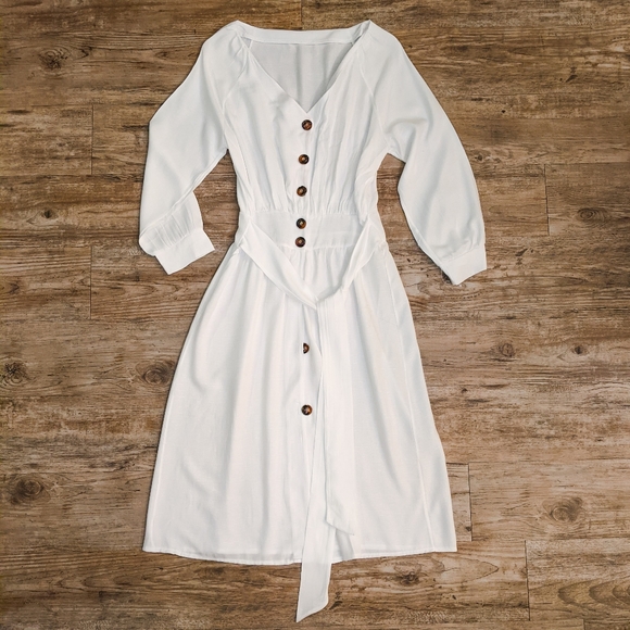 SVETLANA Light Khaki Linen Dress - Picture 2 of 6